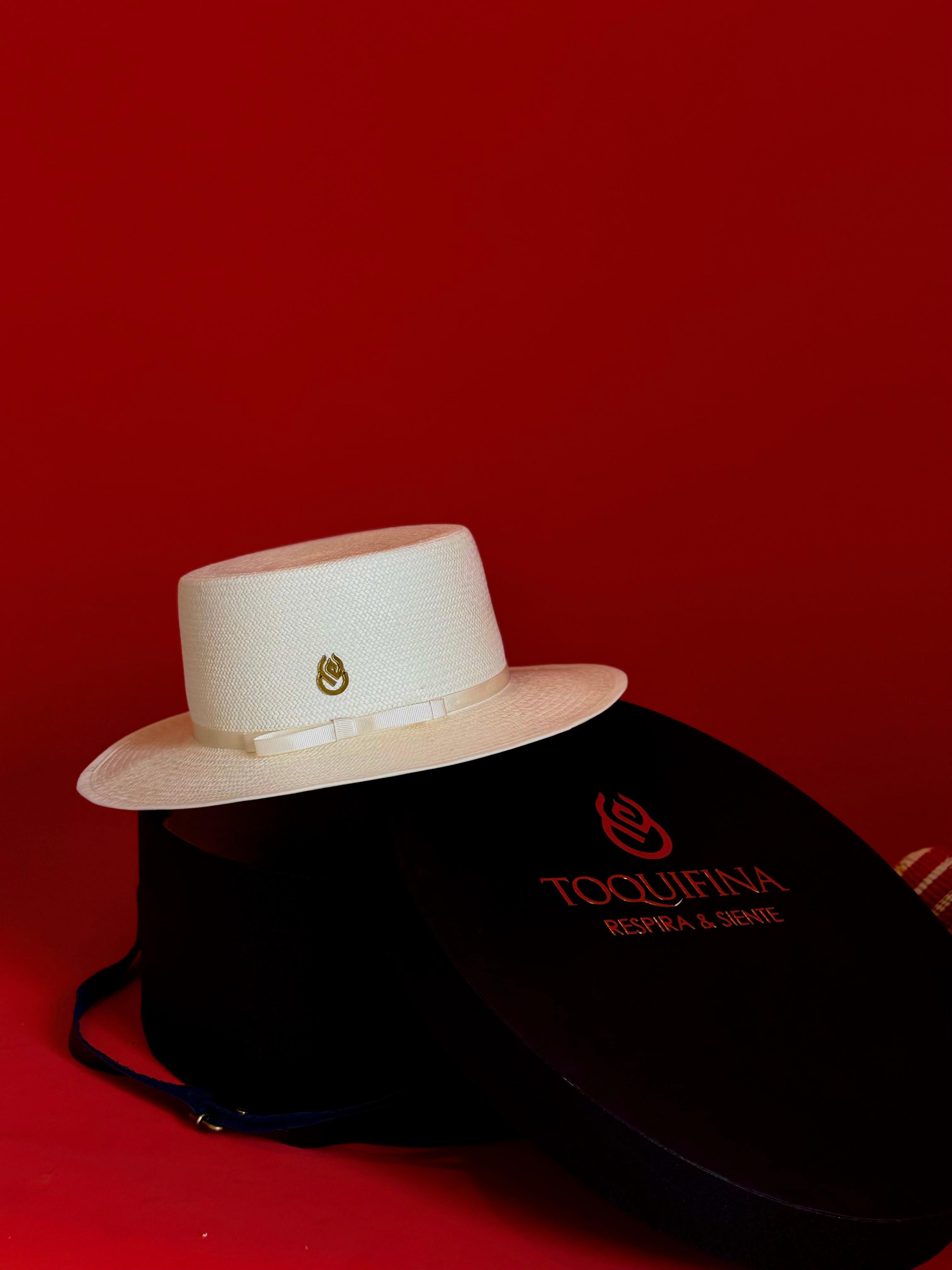 Caja artesanal para sombrero negra